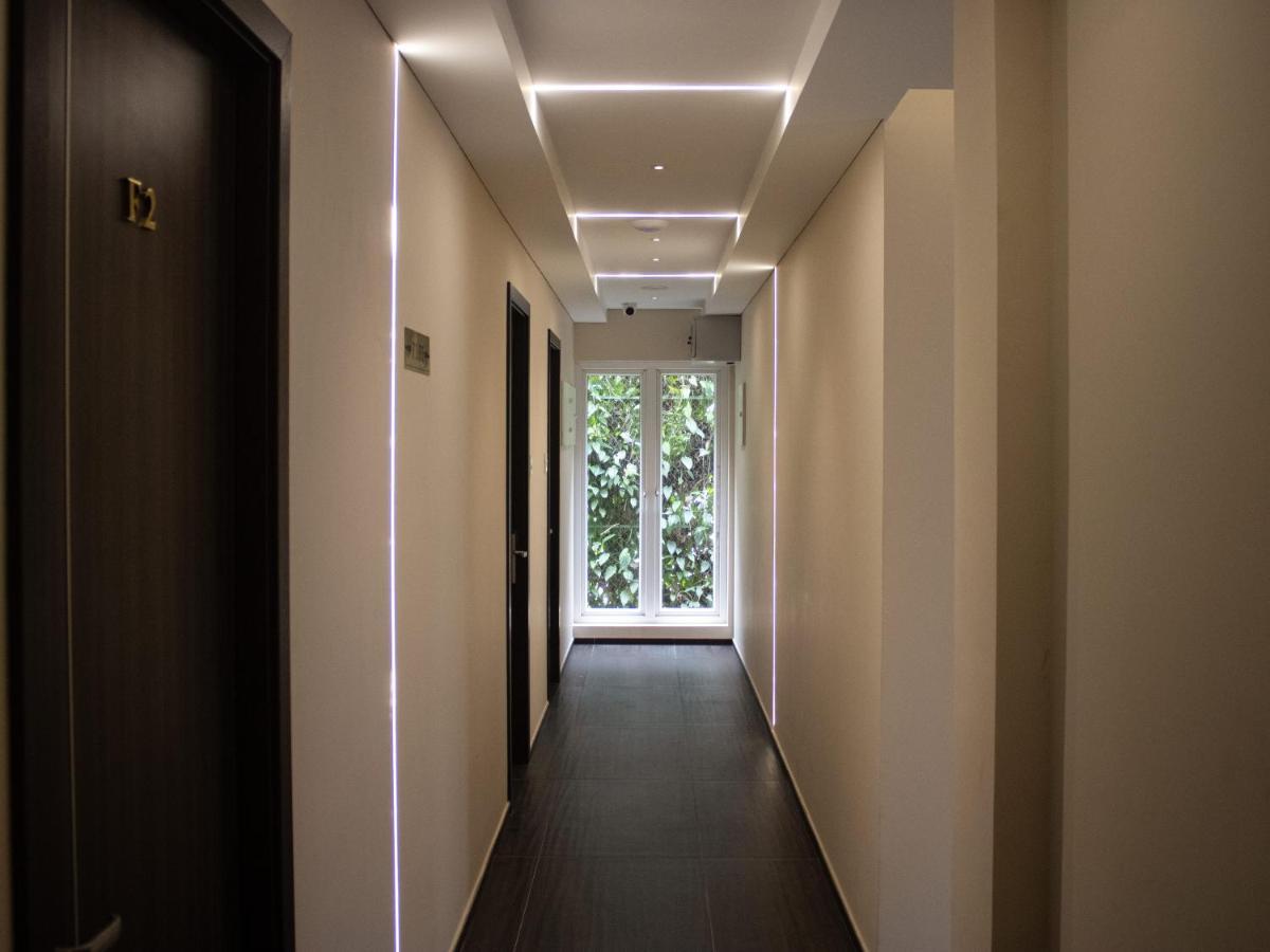 The Runway Hotel Kochi Exterior photo